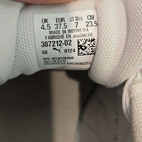 Puma White and Black street platform sneakers size 7 - Picture 8 of 8